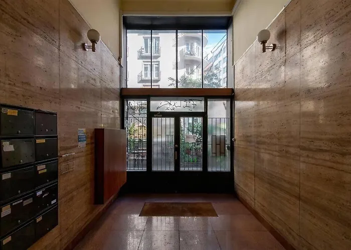 Premium At Madach Square Apartment *