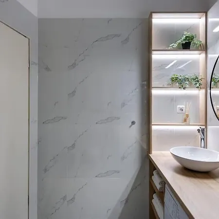 Appartement Madach Luxory *