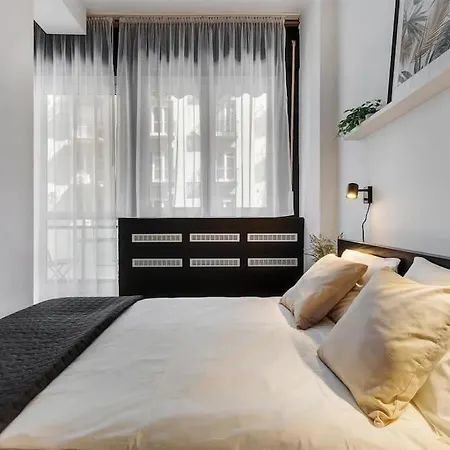 Appartement Madach Luxory *